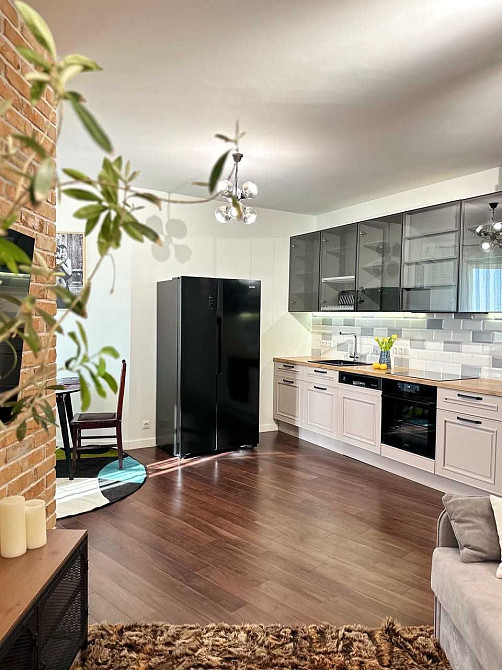 Продаж Квартира 1-кімнатна, 17/26 поверх на Ризька вул., д. 73-Г Киев - изображение 2