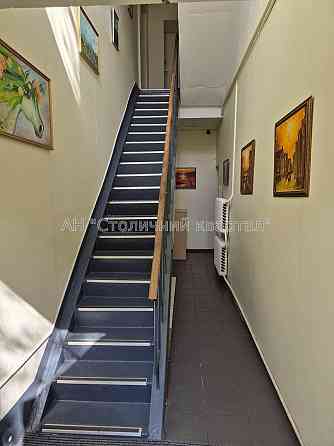 Оренда Будинок 23-кімнатний на Саксаганського вул., 66Б Київ