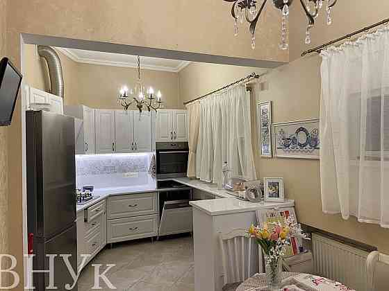 Продаж Квартира 3-кімнатна, 1/5 поверх на вул. Тершаковців L'viv