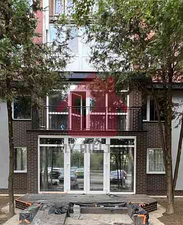 Продаж торгове приміщення на Свободи генерала поверх - 1/2 Uzhhorod