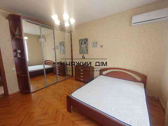 Оренда Квартира 3-кімнатна, 2/4 поверх на вул. Коцюбинского Юрия ул./Володимира Винниченка Київ