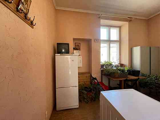 Оренда офісне приміщення на вул. Зелена приміщень - 3, поверх - 2/3 Львів