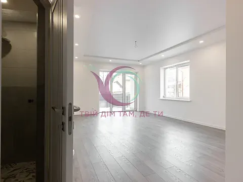 Продаж 3-поверховий   155 кв.м 5 кімн. на Йосипа Сліпого вулиця 28  - фото 1