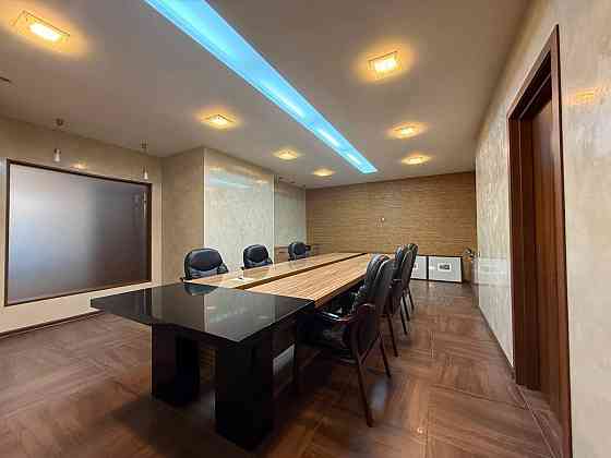 Оренда офісне приміщення на Литературная ул., 1а поверх - 1/19 Odessa