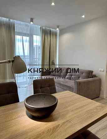 Оренда Квартира 2-кімнатна, 16/24 поверх на Предславинская ул. Kiev