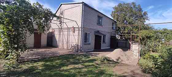 Новый дом в Дачном по центральной дороге Дачне