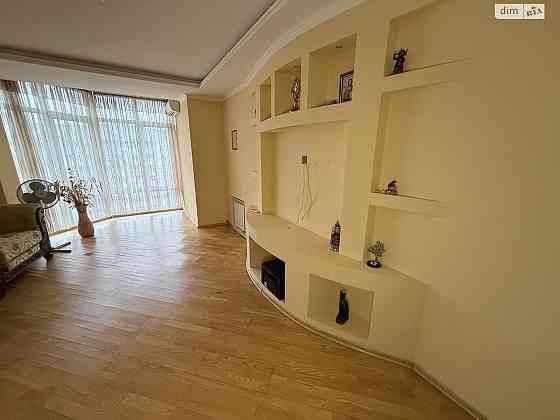 Продаж Квартира 3-кімнатна, 9/13 поверх на Юлії Здановської вул., д. 58А Київ