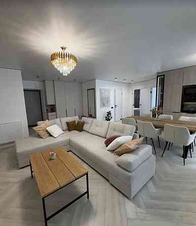 Продаж Квартира 3-кімнатна, 2/9 поверх на вул. Пирогова Ternopil'