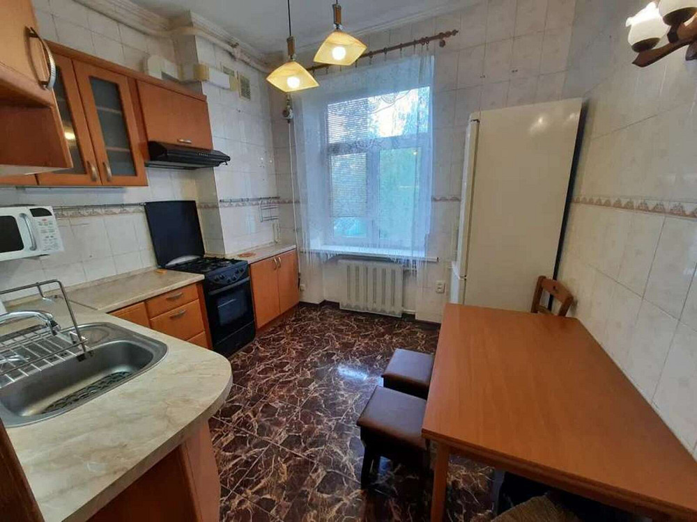 Оренда Квартира 3-кімнатна, 3/7 поверх на ул. Владимирская Київ - фото 1