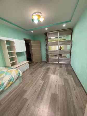 Оренда Квартира 2-кімнатна, 19/25 поверх на ул. Софии Русовой Киев