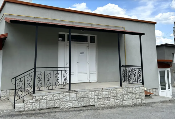Продаж приміщення вільного призначення на вул. Тролейбусна, площа 270 кв.м Тернопіль