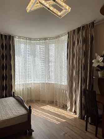 Оренда Квартира 1-кімнатна, 9/25 поверх на Драгоманова, 6а Киев