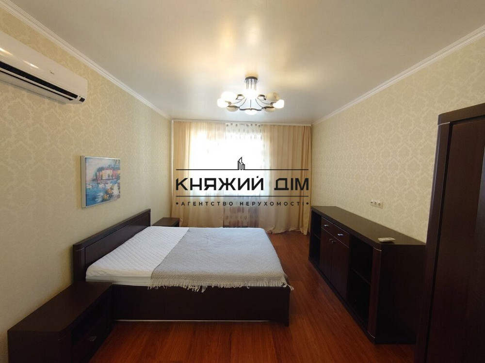 Оренда Квартира 3-кімнатна, 10/16 поверх на вул. Маршала Конева ул./Самійла Кішки Київ - фото 1