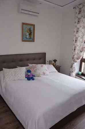 Оренда Квартира 3-кімнатна Київ