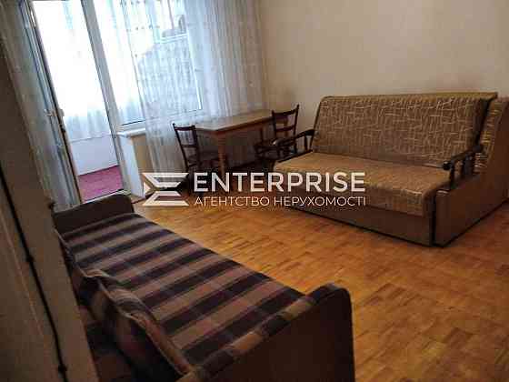 Продаж Квартира 2-кімнатна, 2/16 поверх на вул. Харківське шосе Київ