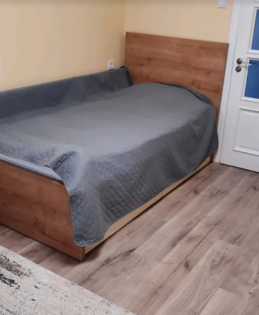 Продаж Квартира 4-кімнатна, 5/6 поверх на вул. Кутківці / Бригадна Тернопіль