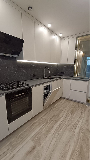 Продаж Квартира 1-кімнатна, 9/10 поверх на Целевича Ивано-Франковск - изображение 2