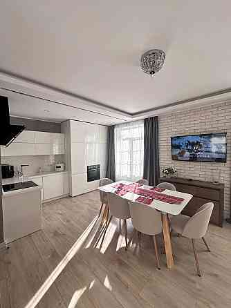 5-ти кімнатна дворівнева, Дмитра Луценка вул., 8, Голосіївський Kiev