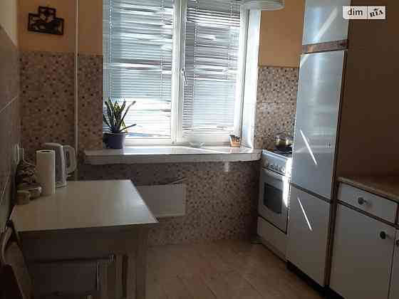 Продаж Квартира 2-кімнатна, 9/9 поверх на Харківське шосе, 51 Киев