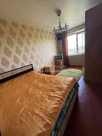 Продаж Квартира 4-кімнатна, 9/9 поверх на вул. Архітекторів Харьков