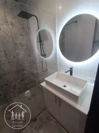 Продаж Квартира 2-кімнатна, 5/6 поверх на Сковороди Григорія Sokilnyky