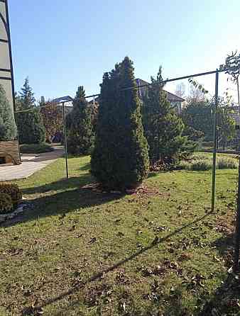 Продам Двоповерховий Будинок, на 20 сотках землі в Чорноморці Чорноморка