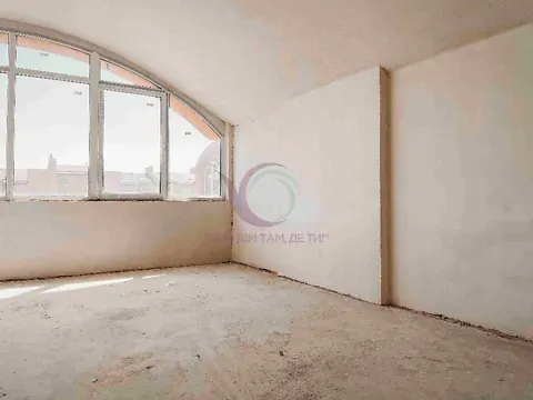 Продаж 3к Квартира 130 кв.м Рівненська вулиця 12Б Чернівці - фото 4