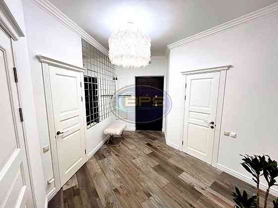 Продаж Квартира, 6/25 поверх на вул. Гагарінське Плато Одесса