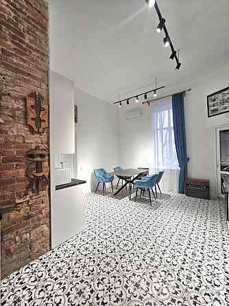 Продаж Квартира 3-кімнатна, 1/3 поверх на Мазепи Гетьмана вул., 36 Ivano-Frankivs'k