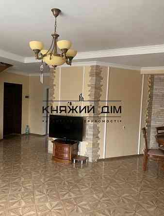 Продаж 3-х поверхового будинку смт Погреби. № 2211629 Pohrebы