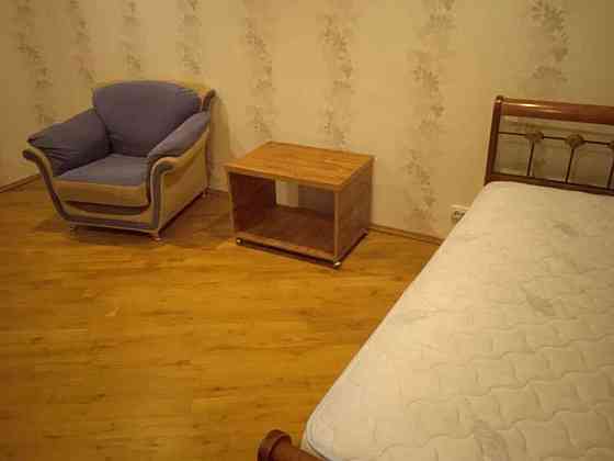 Оренда Квартира 3-кімнатна на ул. Алма-Атинская, 37б Київ