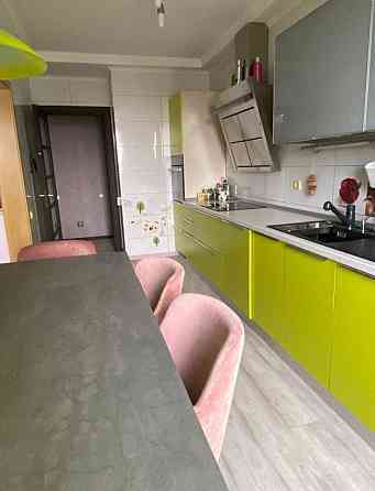 Продаж Квартира 3-кімнатна, 7/16 поверх на 8 Марта ул., 9Б Дніпро