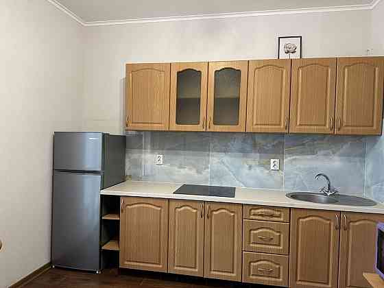 Оренда Квартира 1-кімнатна, 18/25 поверх на Ревуцького, 54Б Київ