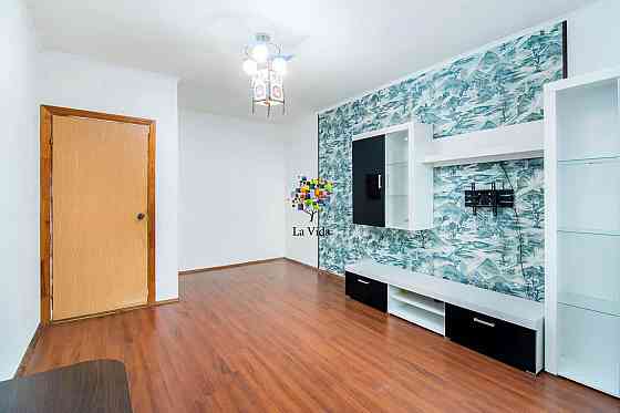 Продаж Квартира 3-кімнатна, 2/15 поверх на Юлії Здановської вул., д. 83-А Kiev