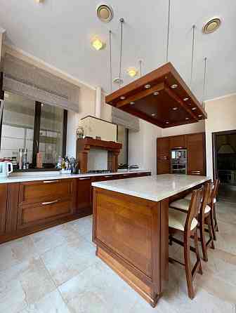 Продаж Будинок 4-кімнатний на Расвета ул. Одеса