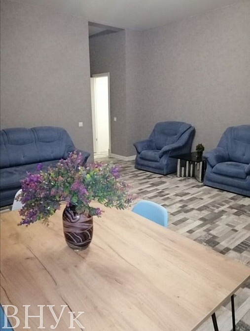 Продаж Квартира 2-кімнатна, 1/2 поверх на Театральна Чернівці - фото 1