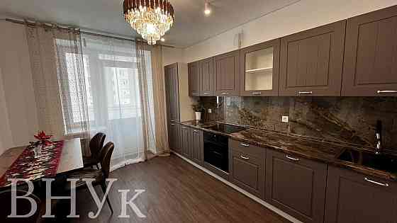 Продаж Квартира 3-кімнатна, 4/8 поверх на вул. Олександрівська Вінниця