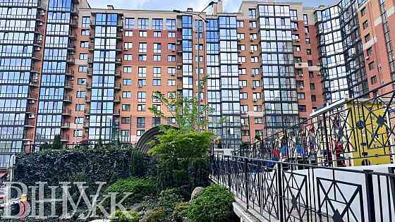 Продаж Квартира 3-кімнатна, 10/10 поверх на Івана Франка Луцьк