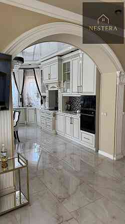 Продаж Будинок 5-кімнатний на Нахімова вул., 14 Ужгород