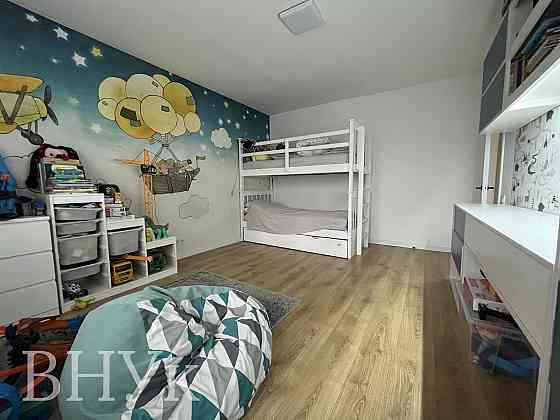 Продаж Квартира 3-кімнатна, 4/6 поверх на вул. Кульчицької Львів