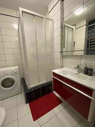 Оренда Квартира 2-кімнатна, 2/5 поверх на ул. Регенераторная Київ