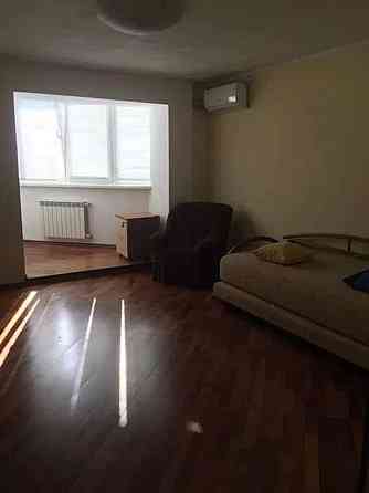 Оренда Квартира 2-кімнатна, 19/21 поверх на ул. Декабристов, 12/37 Київ