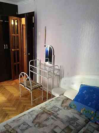 Оренда Квартира 3-кімнатна, 2/5 поверх на ул. Алма-Атинская, 66 Київ