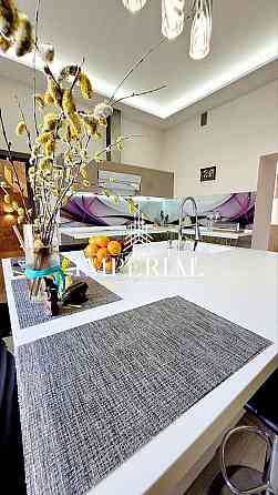 Продаж 2-поверховий Будинок з ділянкою 25 сот 520 кв.м 6 кімн. на Академічна вул. Гореничі