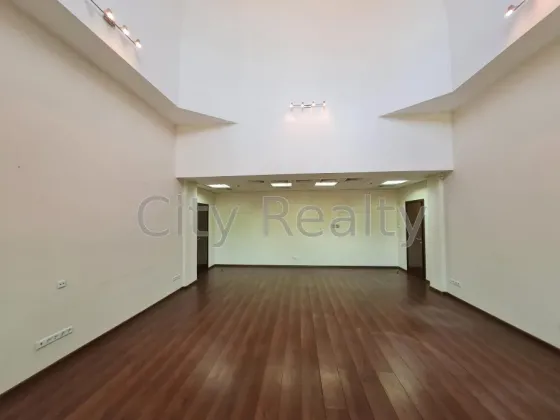 Здається Офісні приміщення площа 162.9 кв.м 5-й поверх Київ Верхній Вал 4Б Київ