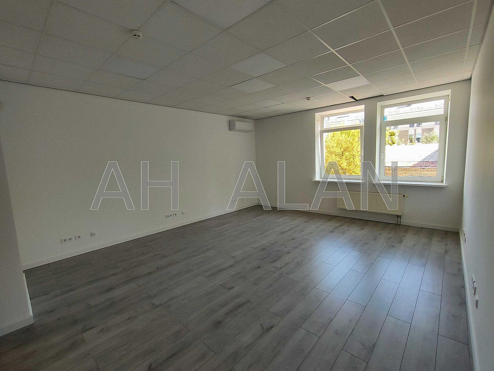 Оренда Будинок 5-кімнатний на Провіантська вул., 3 Київ - фото 1