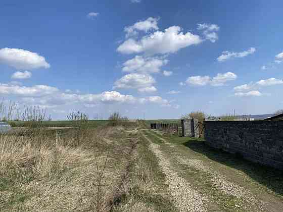 Продаж земельної ділянки 10 соток Угринов