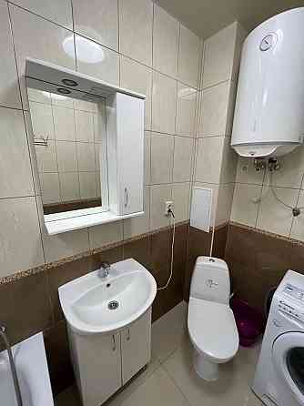 Оренда Квартира 1-кімнатна, 1/2 поверх на Садовая ул., 66 Киев