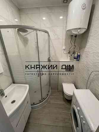 Продаж Квартира 1-кімнатна, 2/3 поверх на вул. Небесної Сотні Київ