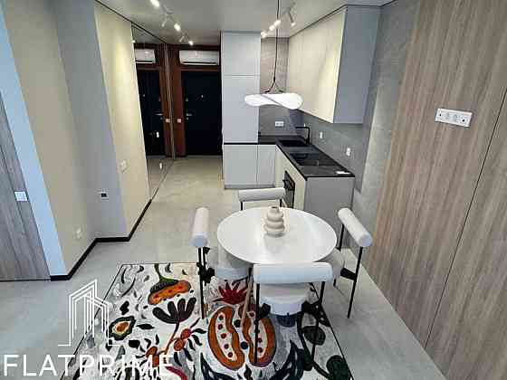 Продаж Квартира 1-кімнатна, 7/25 поверх на Ужгородський вул., д. 4/1 Kiev